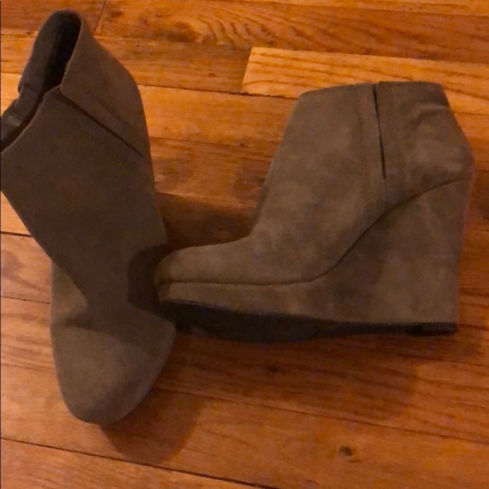 Bootie - Picture 2 of 4